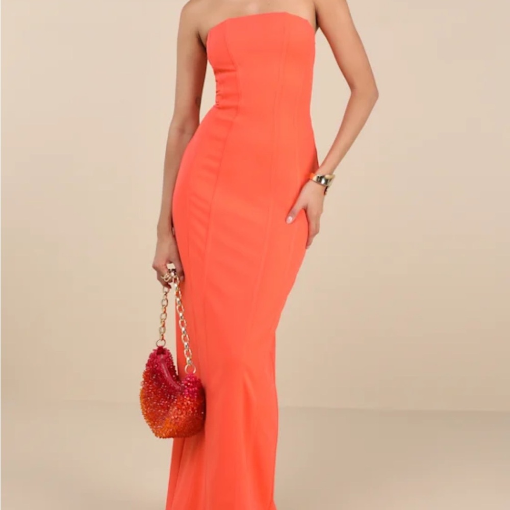 Lulu's Strapless Coral Dress